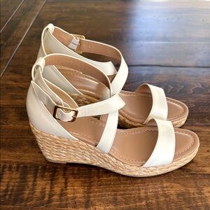 Arromic Women's White Strap Espadrille Wedge Sandals Size 9.5